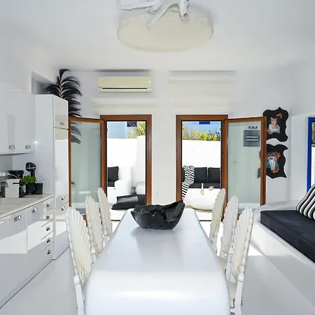 Mykonos Pearl House With Pool In The Heart Of Town Tatil Evi *
