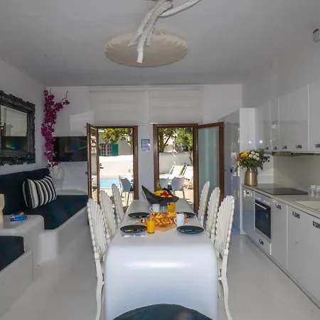別荘 Mykonos Pearl House With Pool In The Heart Of Town