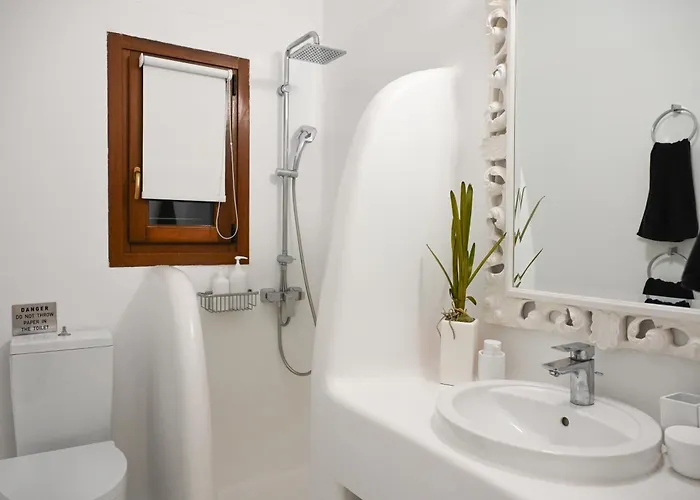 Mykonos Pearl House With Pool In The Heart Of Town *